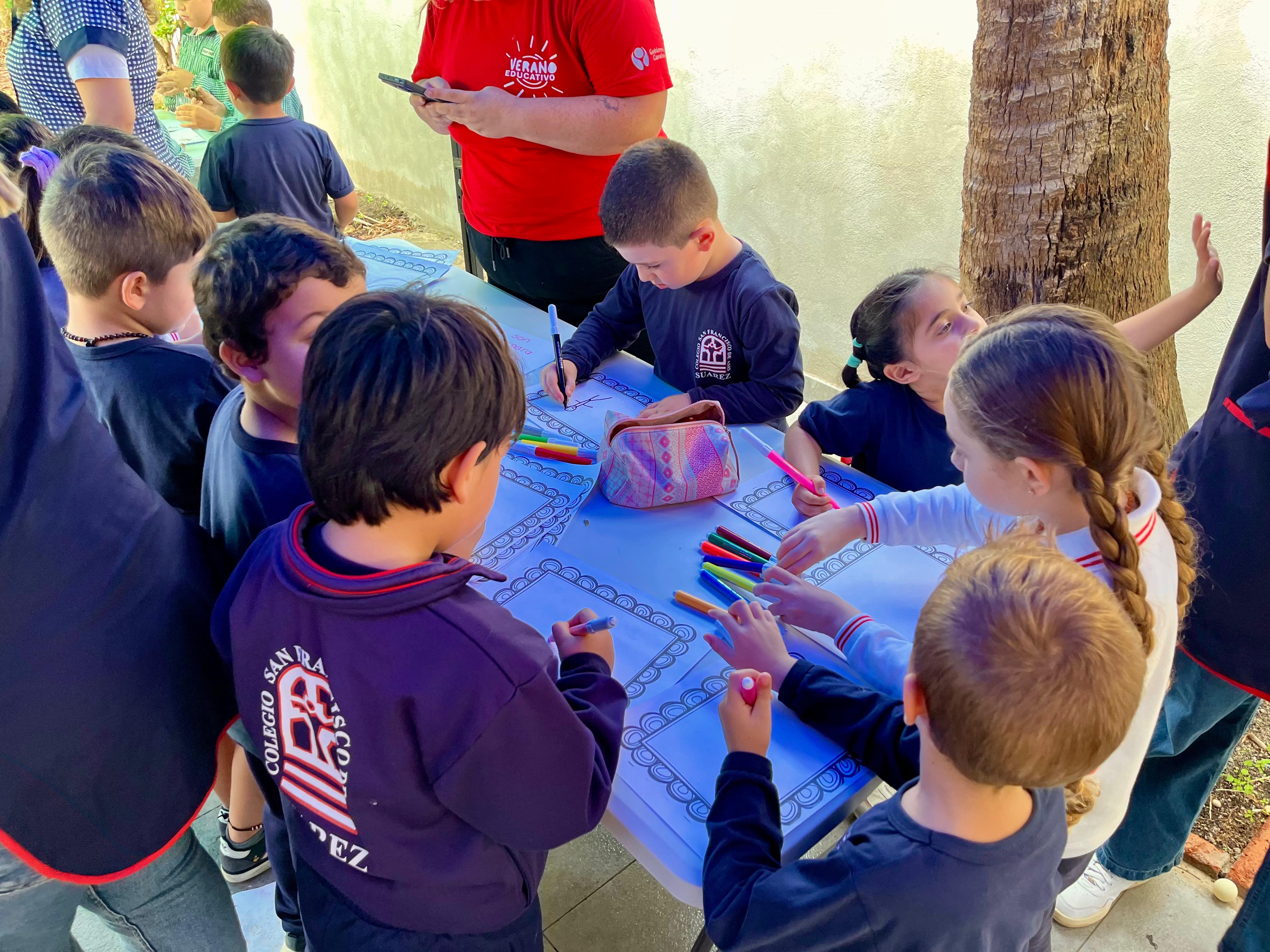 Actividades en el Centro Cultural de Suárez, en el marco del mes de concientización sobre el autismo.
