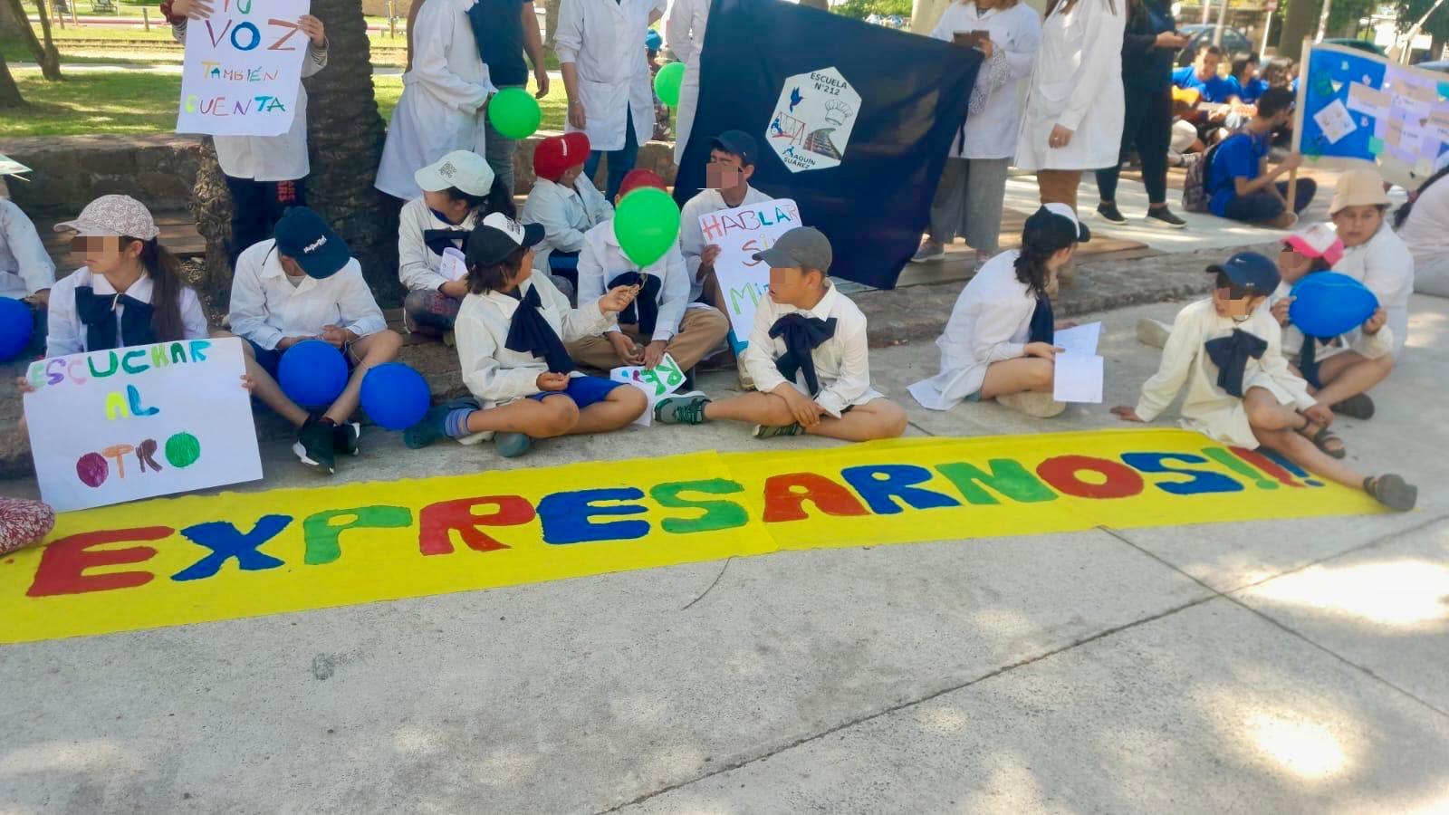 MARCHA POR LOS DERECHOS DE NIÑAS, NIÑOS Y ADOLESCENTES EN JOAQUÍN SUÁREZ.