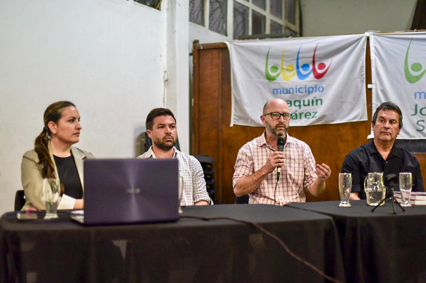 Presentación del proyecto del Centro Cultural de Joaquín Suárez.