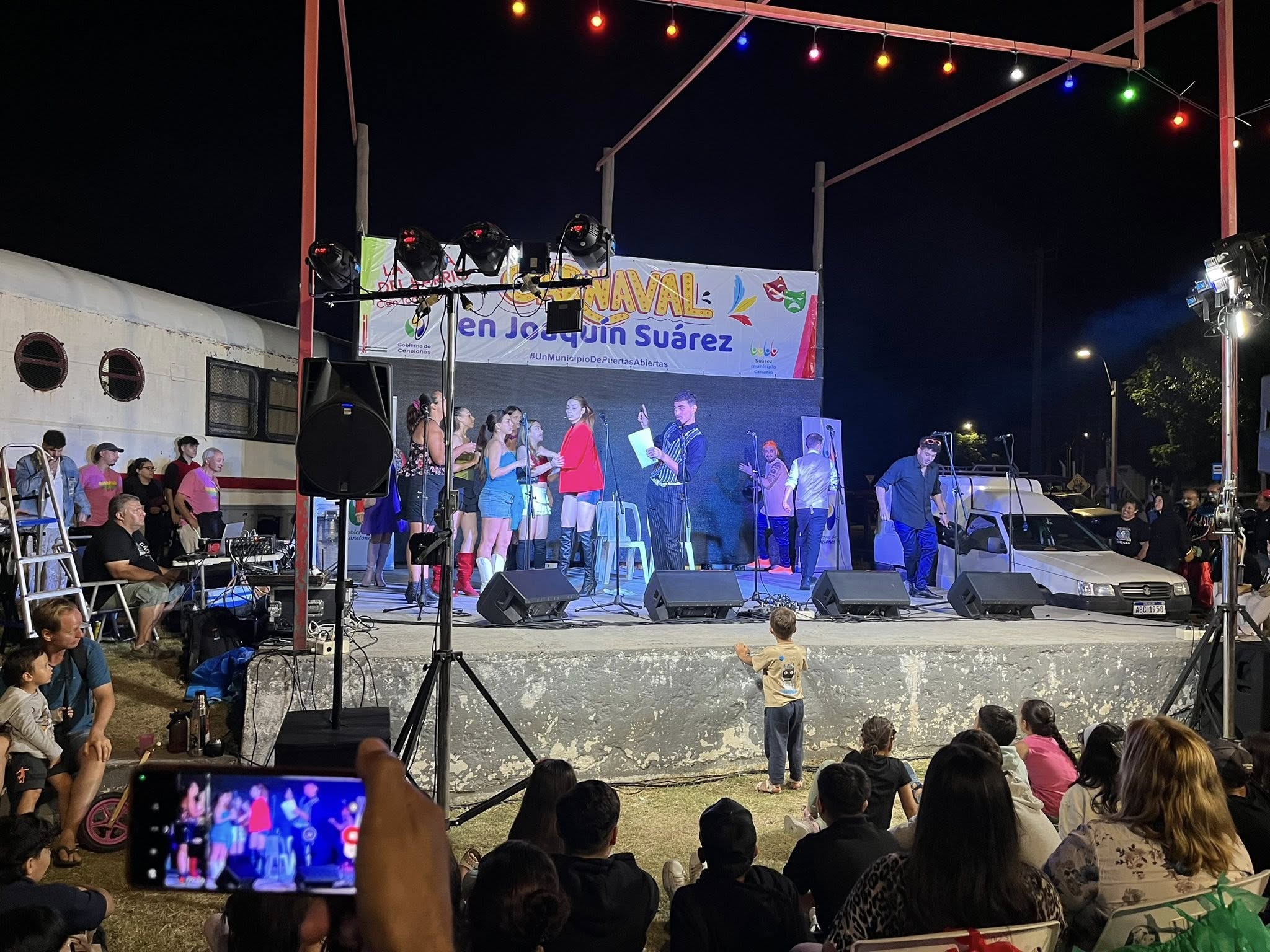 TABLADO DE CARNAVAL EN EL MUNICIPIO DE JOAQUÍN SUÁREZ.
