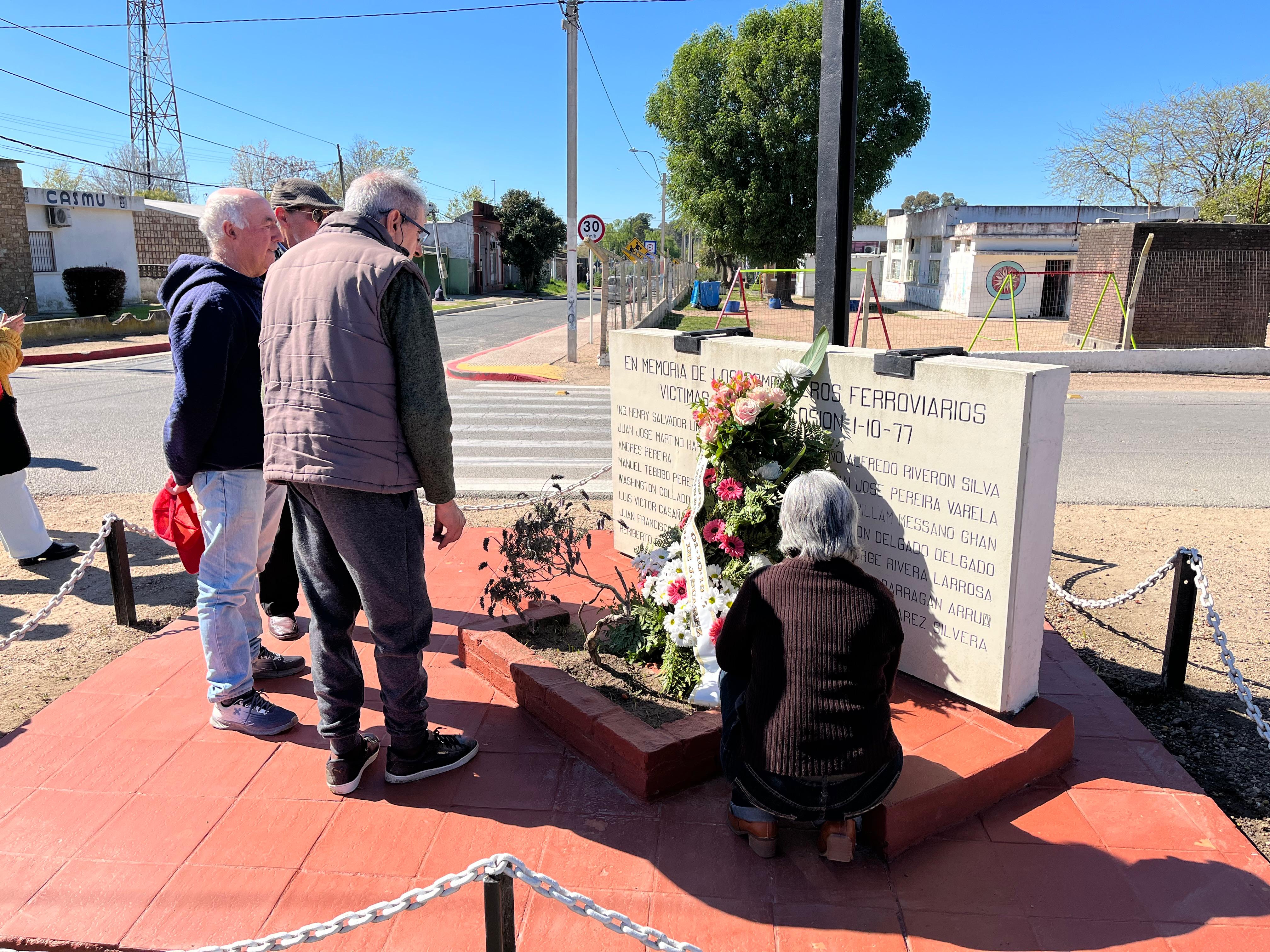 Acto en conmemoración de las víctimas de la explosión en la cantera de AFE de Joaquín Suárez en 1977.