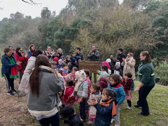 Plantación de árboles nativos en el Parque Meireles “Programa Raíces”.