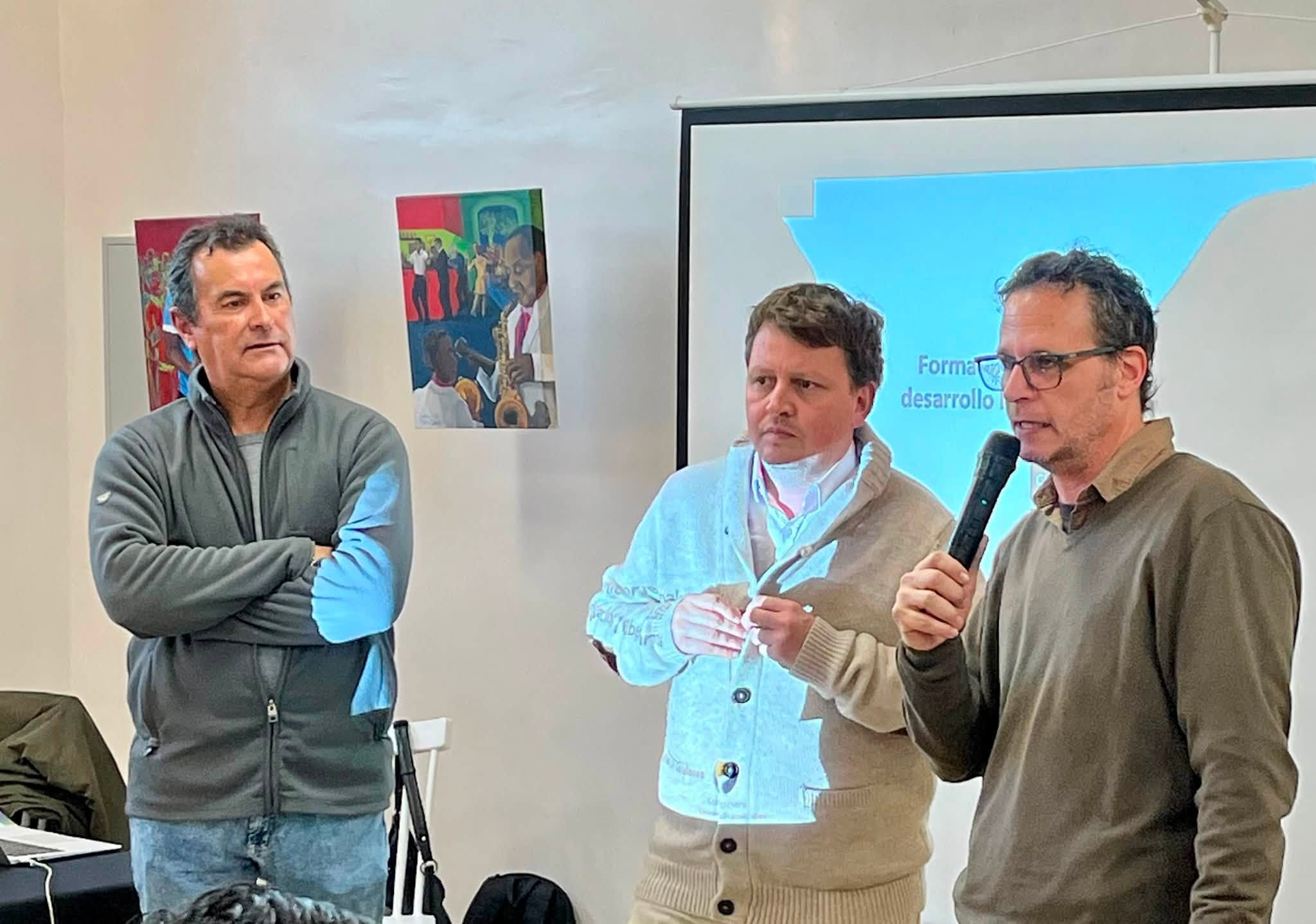 FORMACIÓN EN CAPACIDADES PARA AFRONTAR RETOS Y OPORTUNIDADES DE DESARROLLO LOCAL