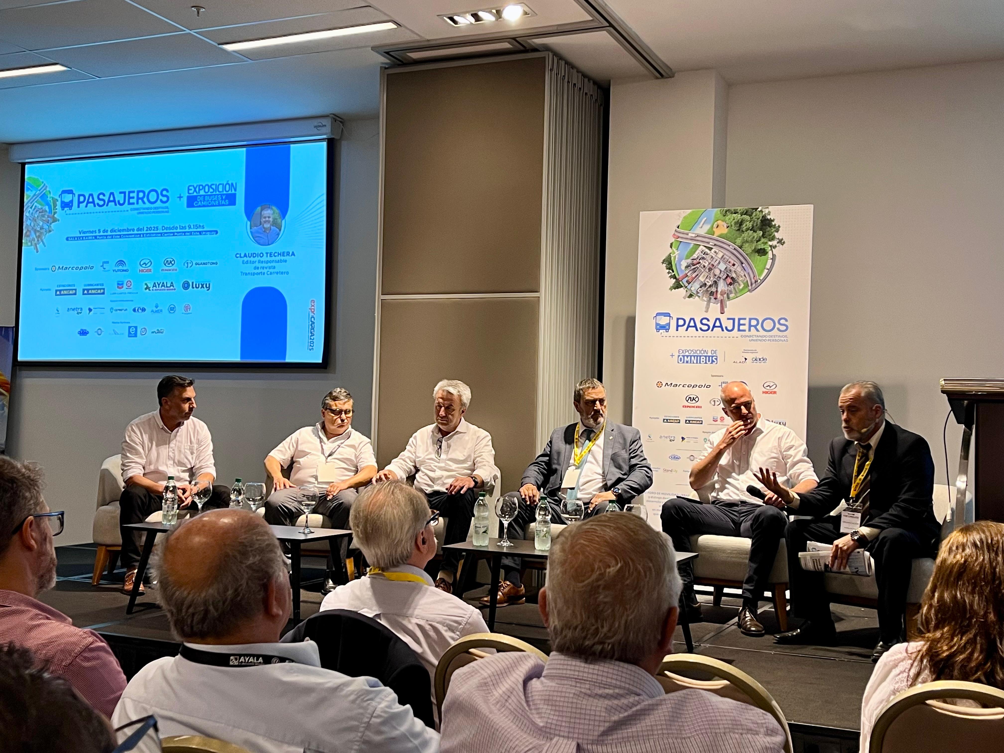 Participamos del Foro de Movilidad Urbana y Transporte Especializado en Expo Carga 2025.