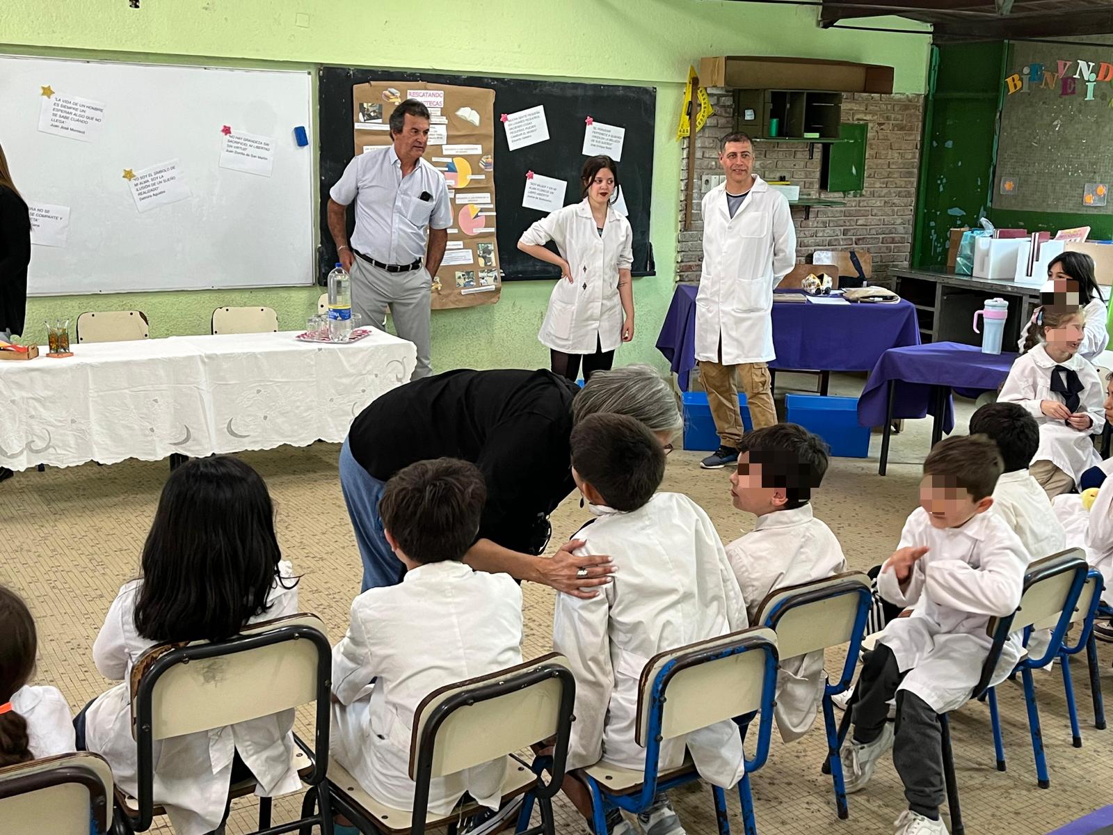 PROYECTO DE CREACION DE UNA BIBLIOTECA POR PARTE DE LOS ALUMNOS DE LA ESCUELA PÚBLICA N°228 DE JOAQUÍN SUÁREZ.  