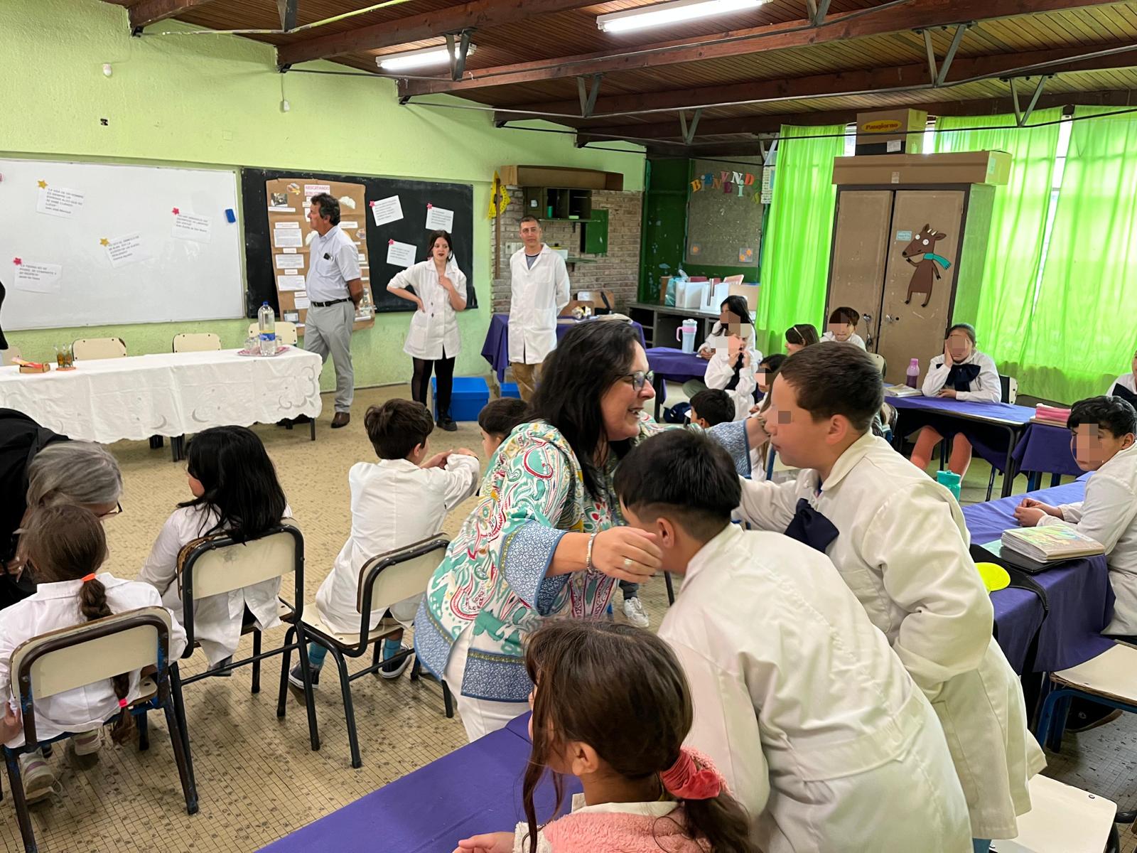 PROYECTO DE CREACION DE UNA BIBLIOTECA POR PARTE DE LOS ALUMNOS DE LA ESCUELA PÚBLICA N°228 DE JOAQUÍN SUÁREZ.  