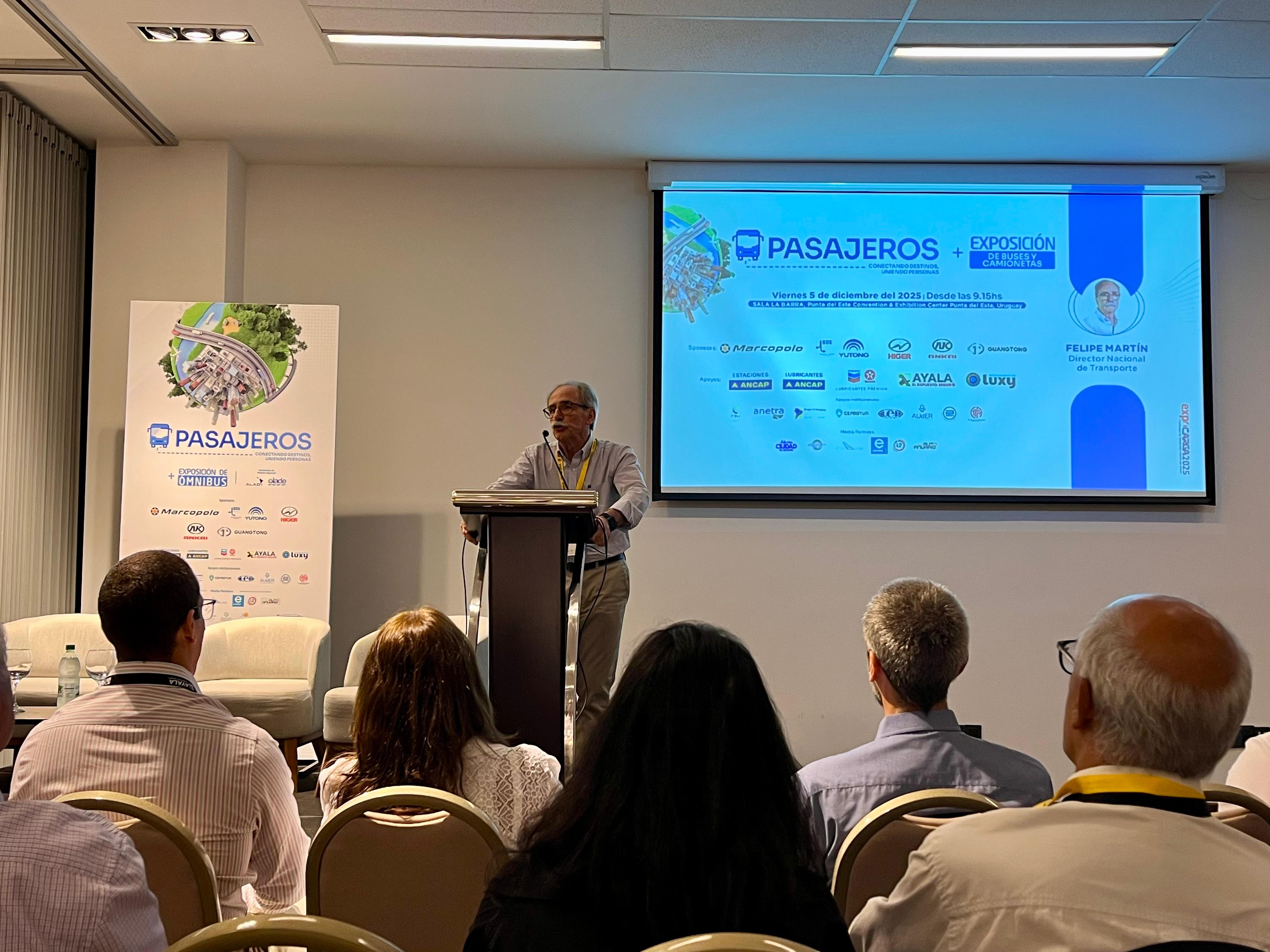 Participamos del Foro de Movilidad Urbana y Transporte Especializado en Expo Carga 2025.