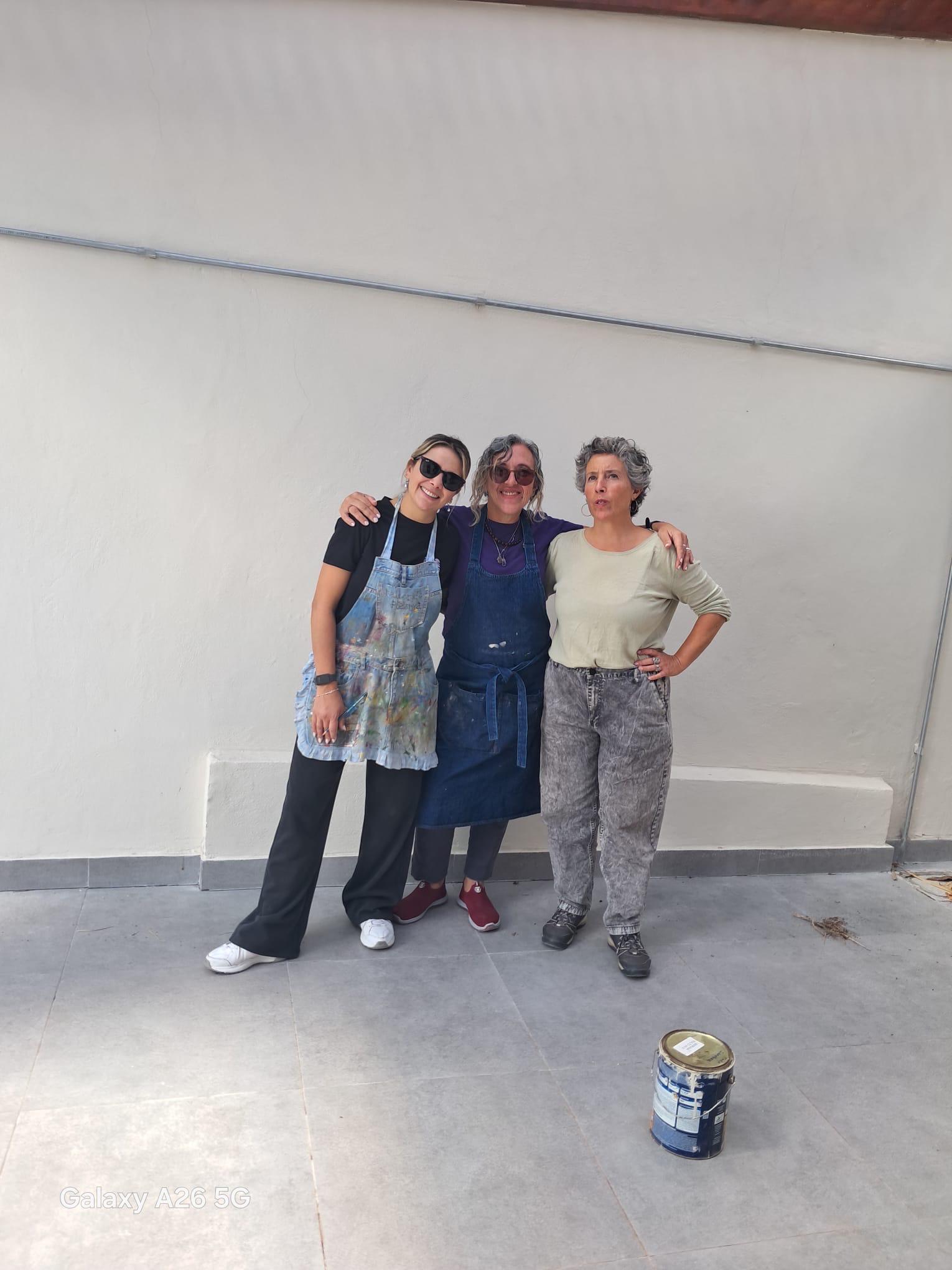REALIZACIÓN DEL MURAL HOMENAJE A VIOLETA BLANCO.