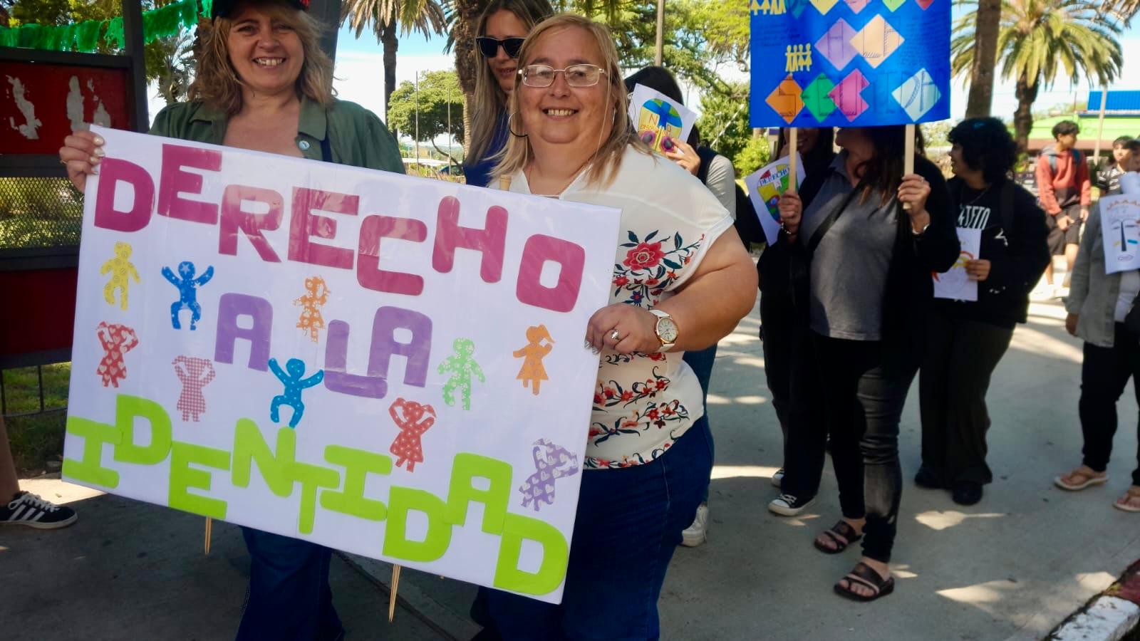MARCHA POR LOS DERECHOS DE NIÑAS, NIÑOS Y ADOLESCENTES EN JOAQUÍN SUÁREZ.
